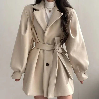 Eleganter, Figurbetonter Damen Mantel