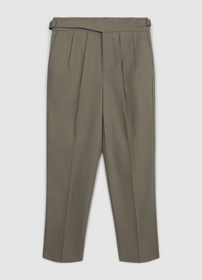Einfarbige Hose mit Schnalle Helles Military-Grün