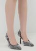 Besetzte Pumps Ultrablack